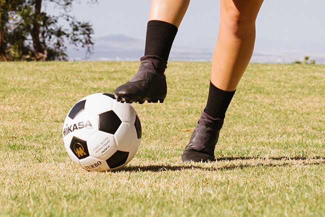 kasus perusahaan terbaru tentang Mengapa kustomisasi sepatu sepak bola meningkat?